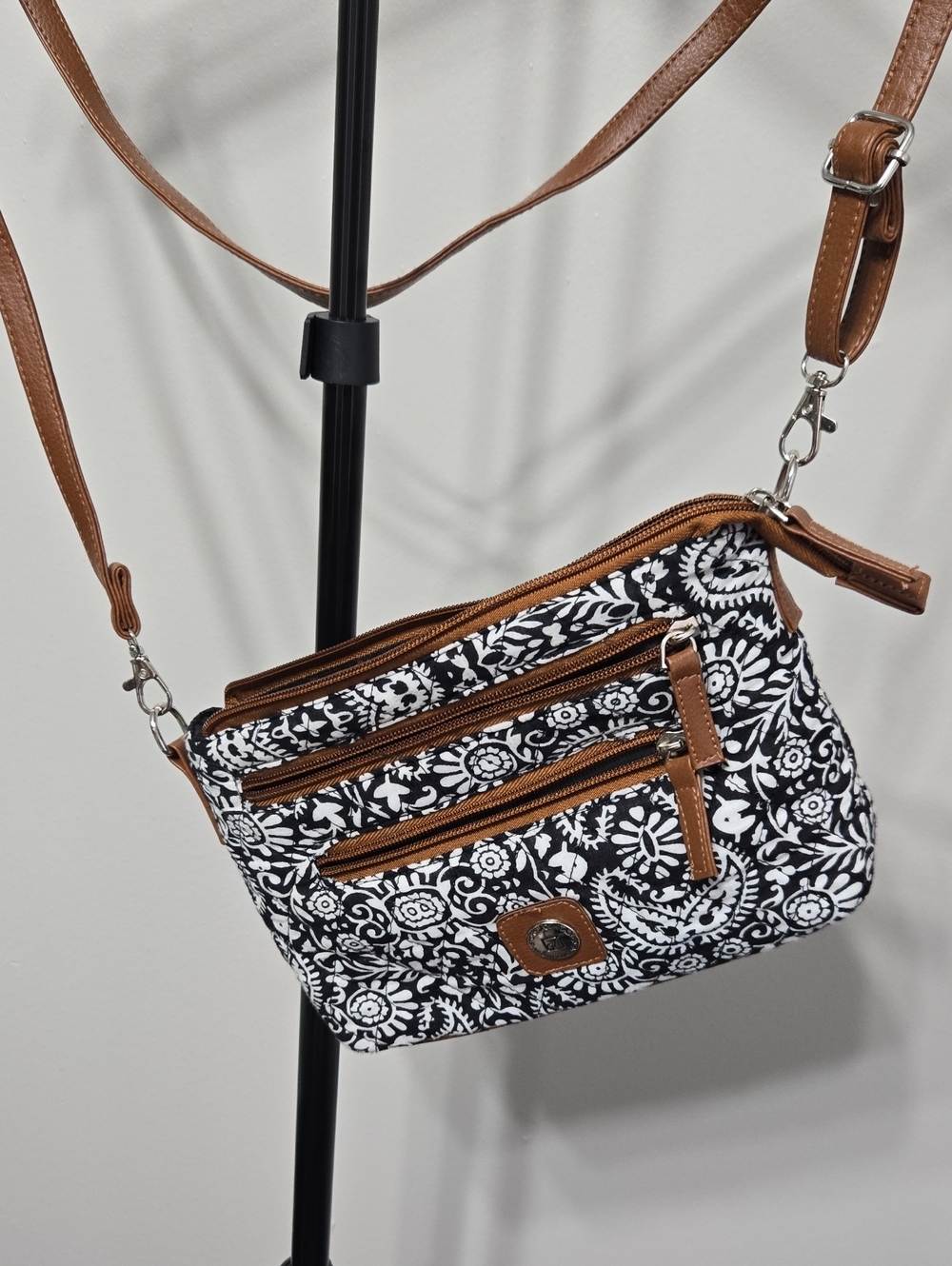Stone Mountain  Black & White Floral Crossbody with Brown Trim